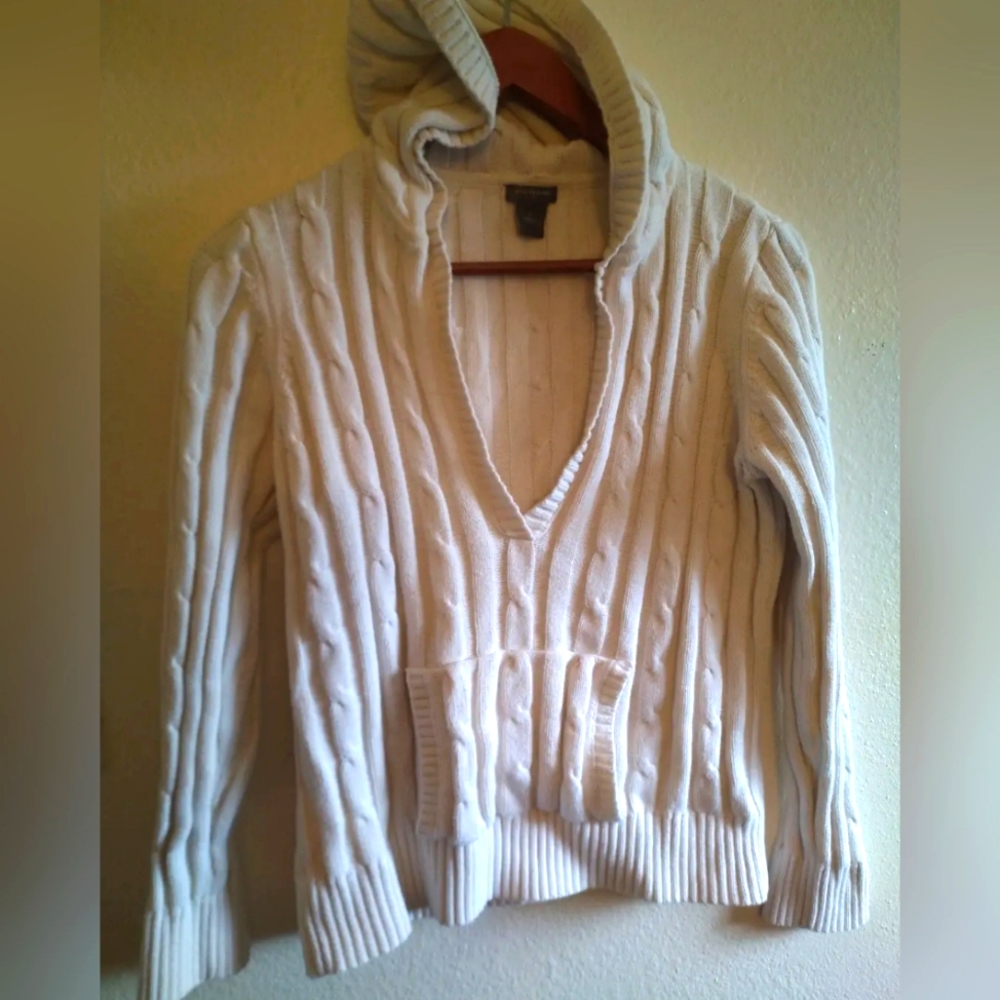EUC Ann Taylor Creme Cable Knit V-Neck Hooded Sweater
